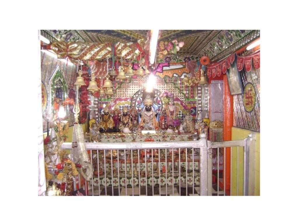 Badrinath temple  inside photo 