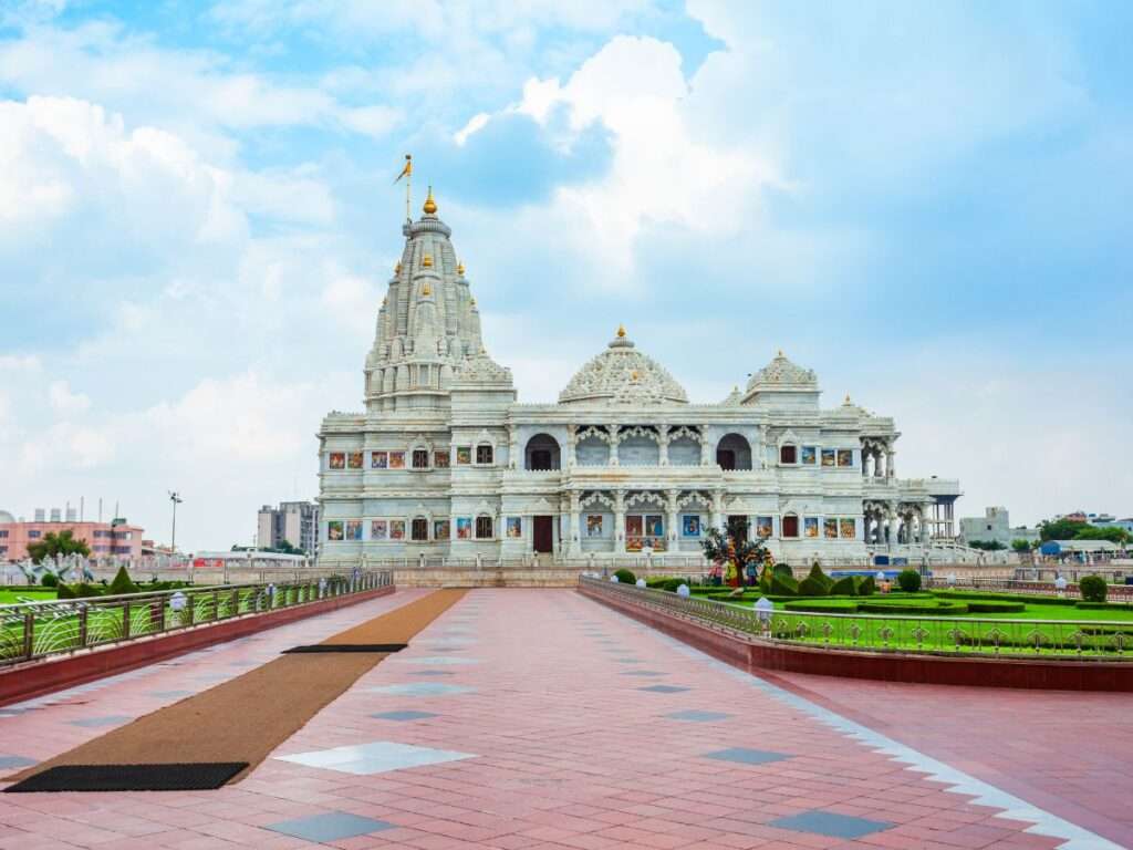 Peaceful ambiance surrounding Prem Mandir in Vrindavan